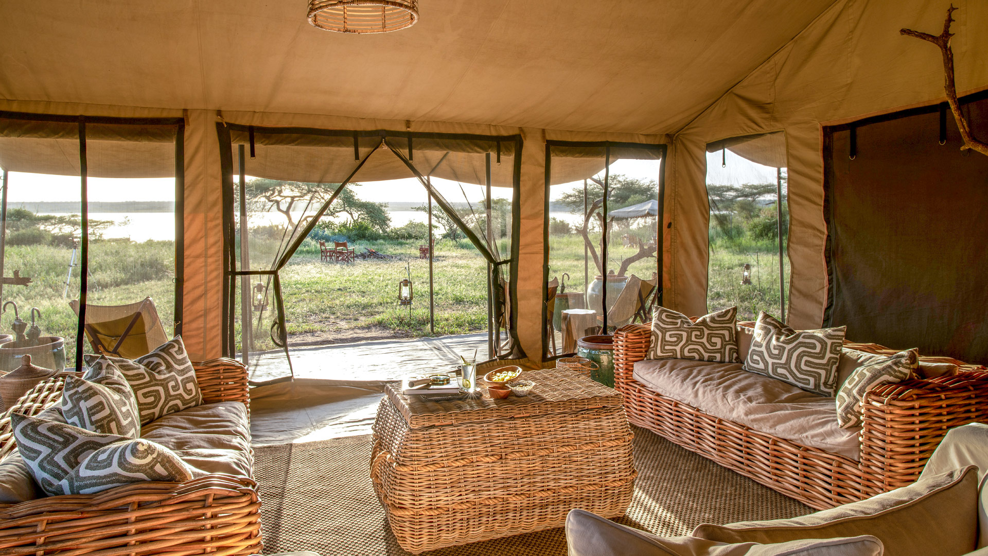 01TSEN-IM0001-serengeti-explorer-north