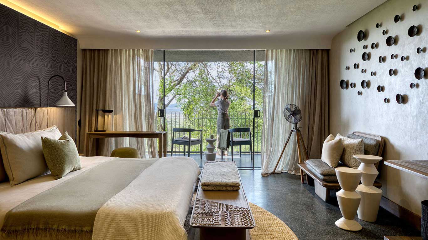 serengeti-explorer-room-interior